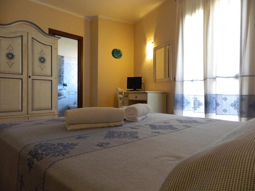 Real B&B Primo Sole Castelsardo Quarto foto